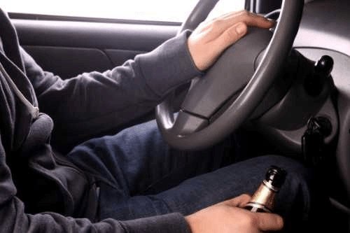 La conexión entre las drogas y el DUI en Georgia